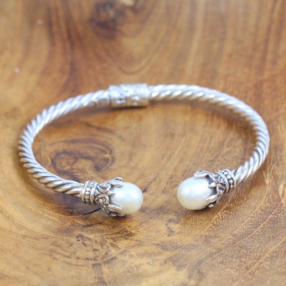 Bali Silver Pearl Bracelet B113MWTW388