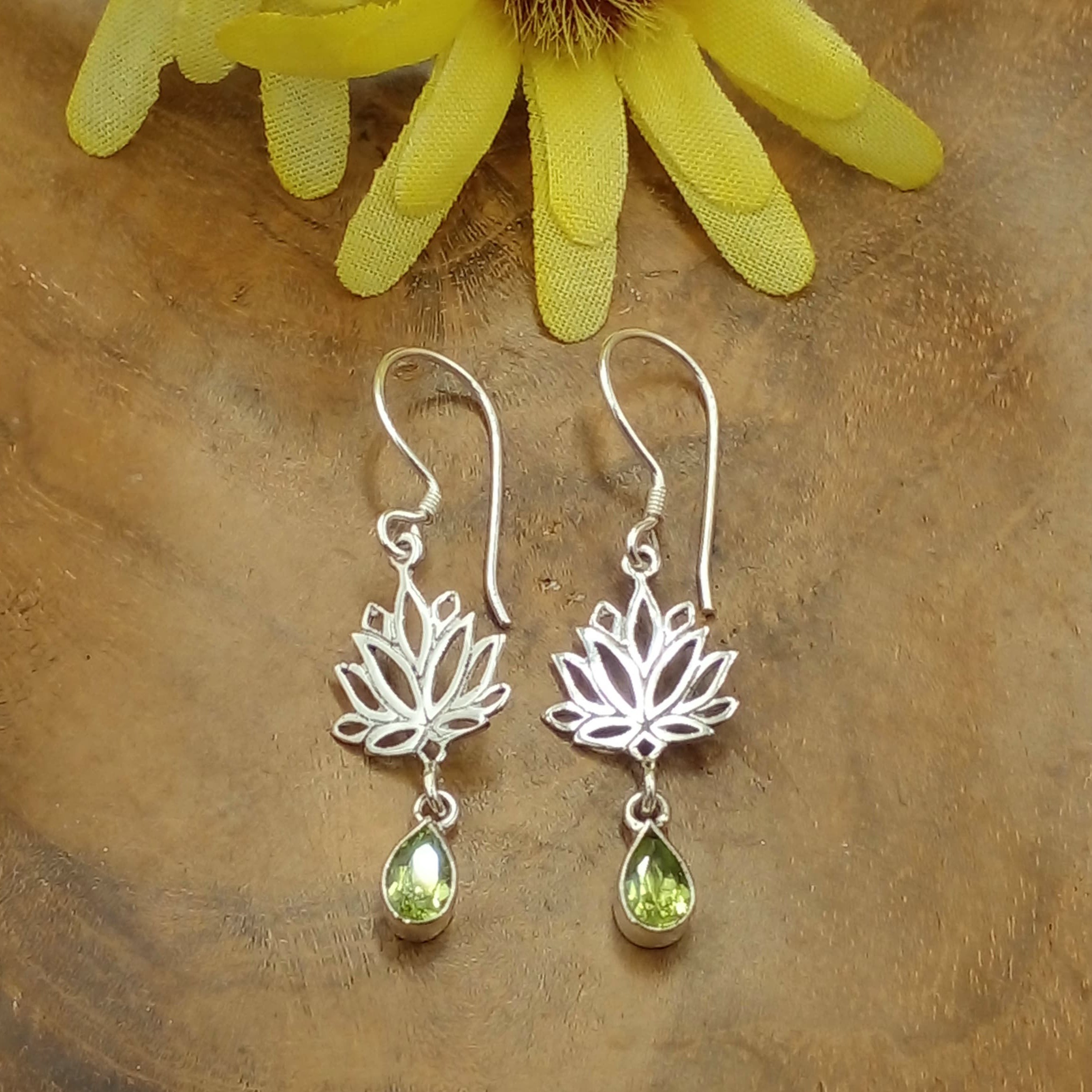 Traditional Bali Silver Earrings E1645PRDW115