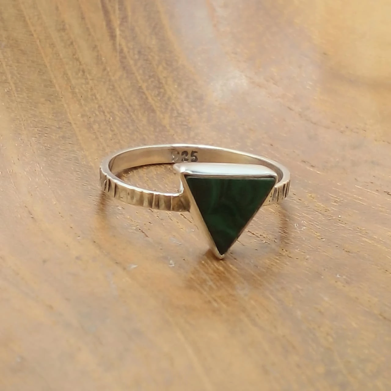 Hammer Ring With Gems R676RD-BTZW75