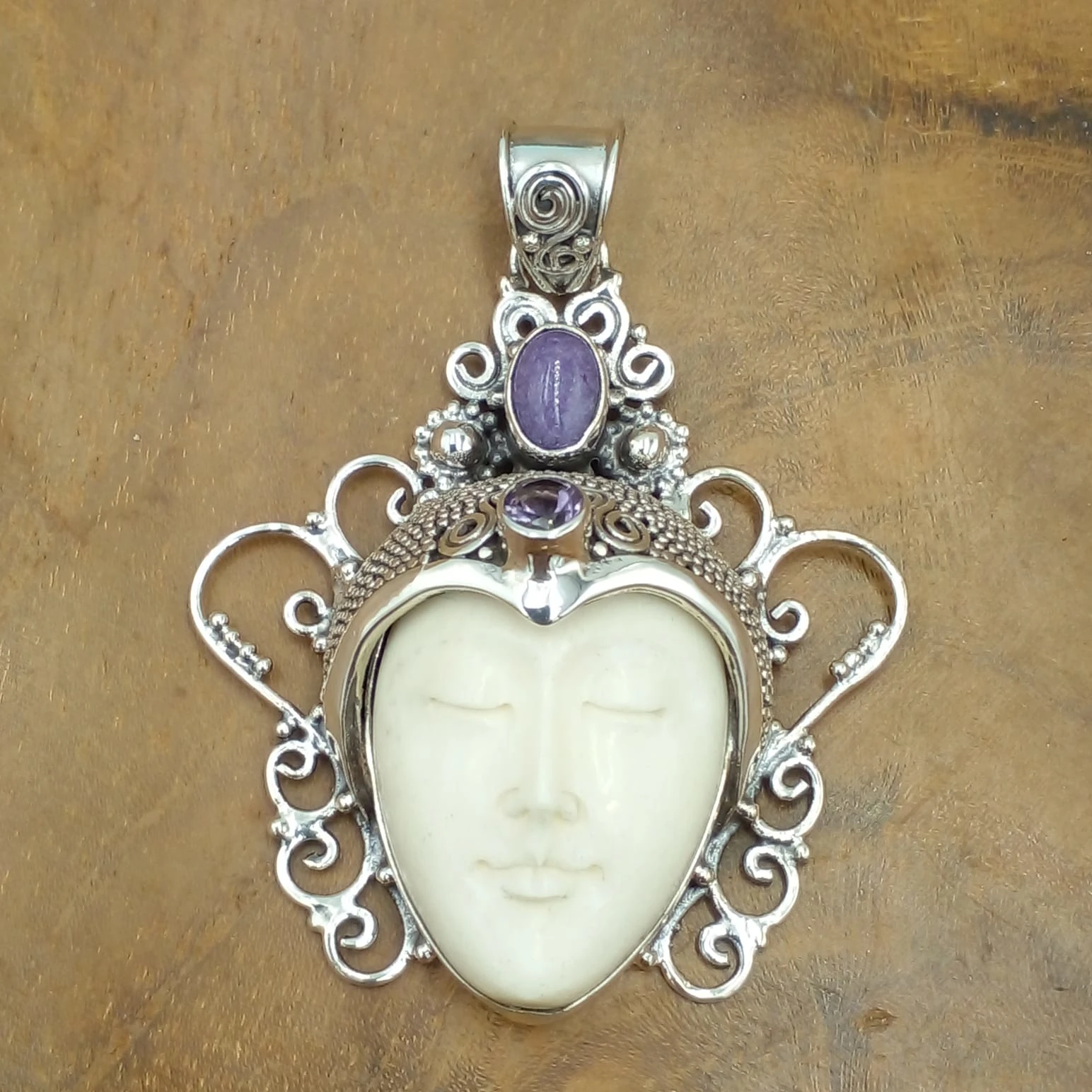 Silver Mask Pendant With Gems P805D-W632