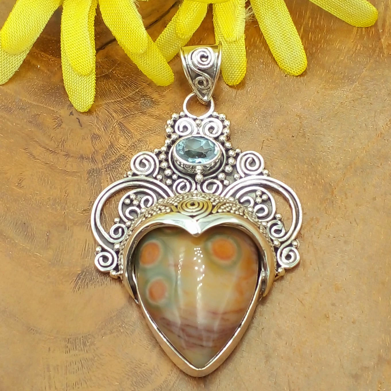 Balinese Silver Pendant with Gems P827B-W646