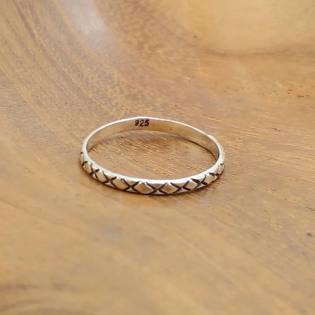 Classic Silver Ring with Cross Weave and Oxidation Finish R690W95