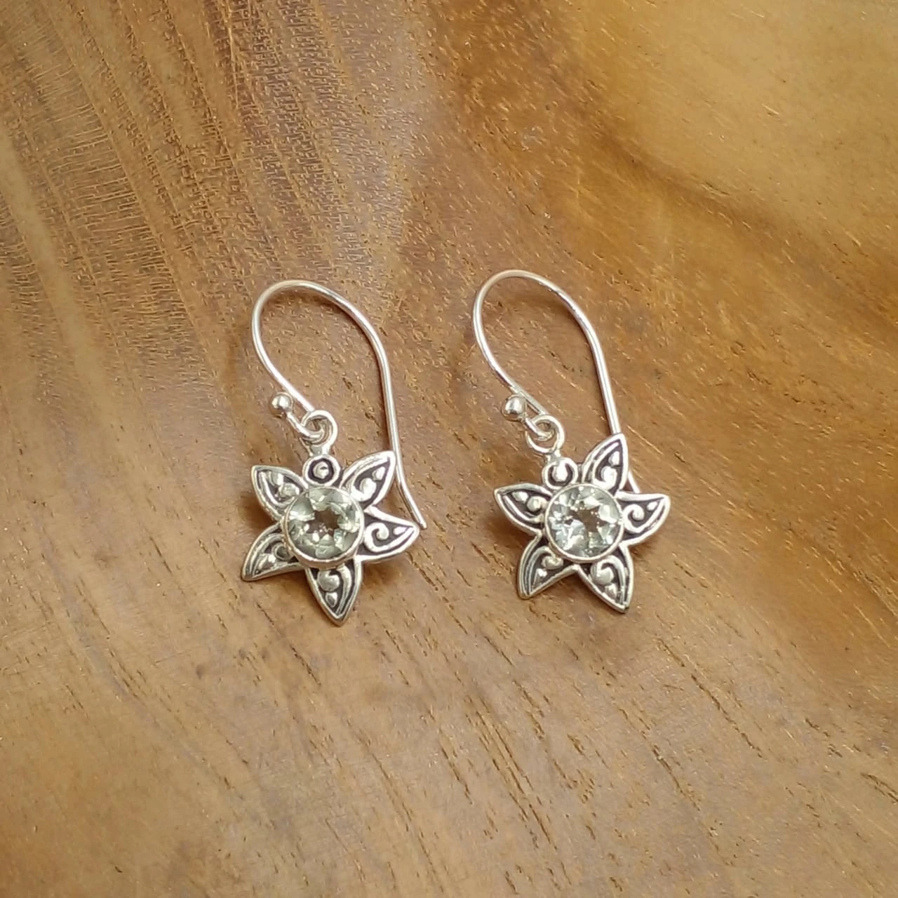 Sterling Silver Earrings With a Charming Sunflower Design E1838GAMW170