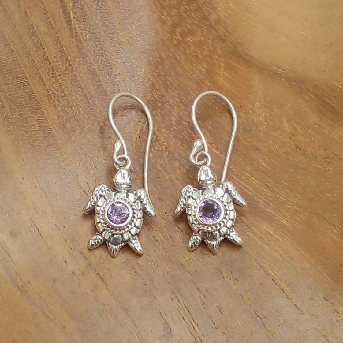 925 Sterling Silver Earrings with Amethyst Turtle Motif E1882AMYW190